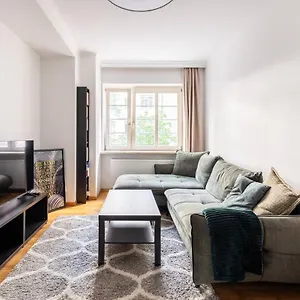 Apartment Near Metro - Netflix - Free Wifi, Wien